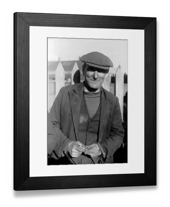 Framed Print : Riveter. 1st October 1938: Scottish riveter John Blue who worked on the Framed Print : Riveter. 1st October 1938: Scottish riveter John Blue who worked on the