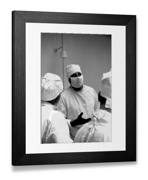 Framed Print : Surgeon. 1st October 1938: A surgeon during an operation at a London hospital Framed Print : Surgeon. 1st October 1938: A surgeon during an operation at a London hospital