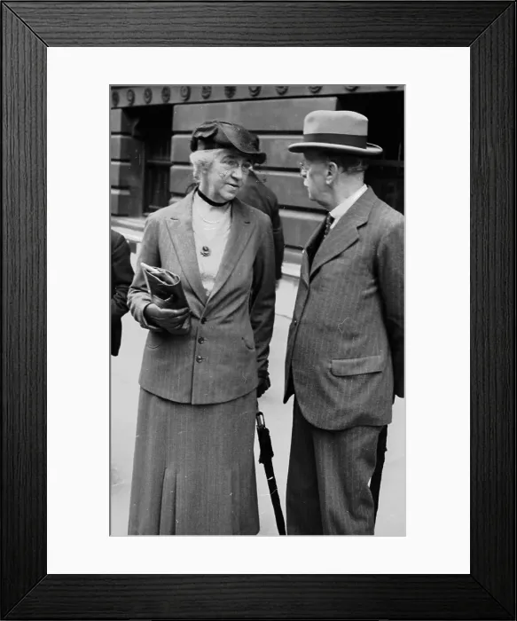 Framed Print : Whitehall Visitors