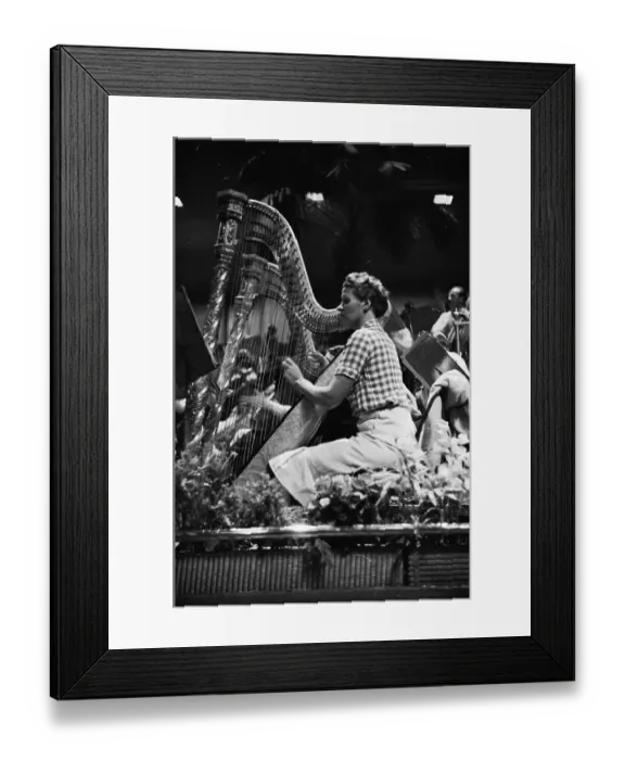 Framed Print : Harpist. 1st October 1938: Sidonie Goossens of the well known musical family