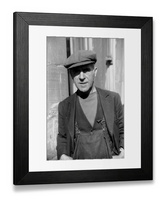 Framed Print : Scottish Riveter