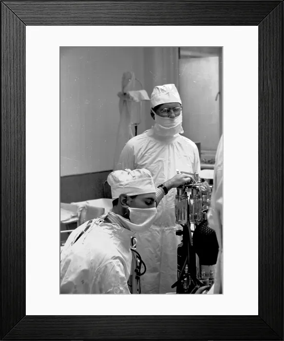 Framed Print : Anaesthetist