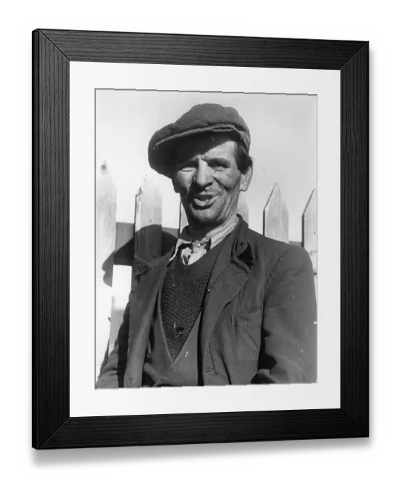 Framed Print : Cunard Riveter Framed Print : Cunard Riveter