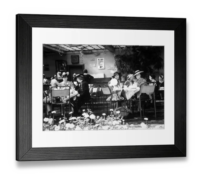 Framed Print : Open Air Restaurant Framed Print : Open Air Restaurant