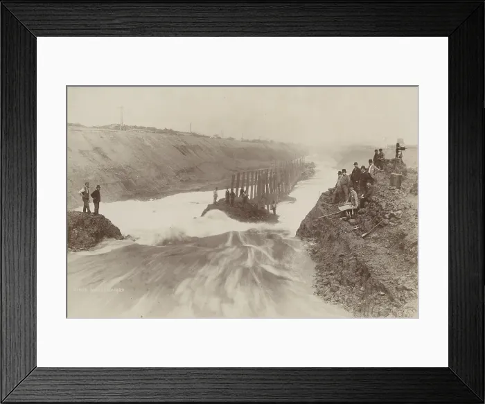 Framed Print : Manchester Canal Framed Print : Manchester Canal