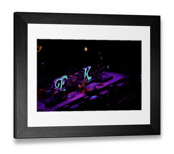 Framed Print : Elle King Performs At Madison Square Garden Framed Print : Elle King Performs At Madison Square Garden