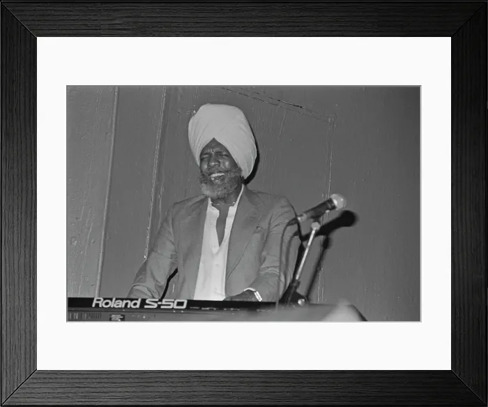 Framed Print : Dr Lonnie Smith Framed Print : Dr Lonnie Smith