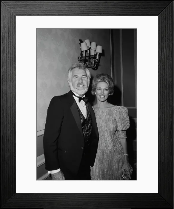 Framed Print : Kenny Rogers And Marianne Gordon Framed Print : Kenny Rogers And Marianne Gordon