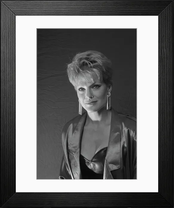 Framed Print : Gloria Loring Framed Print : Gloria Loring