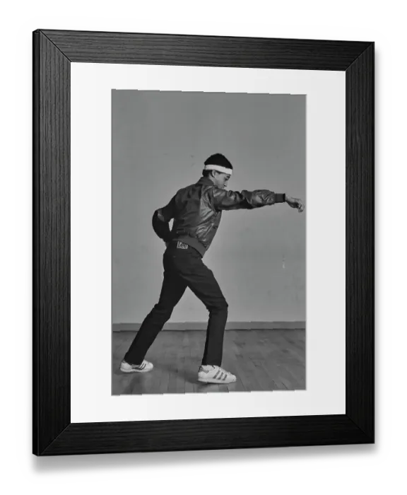 Framed Print : Breaking Moves - Top Rock Framed Print : Breaking Moves - Top Rock