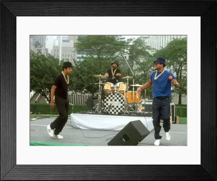 Framed Print : Run-DMC. American hip hop band Run-DMC, circa 1985 Framed Print : Run-DMC. American hip hop band Run-DMC, circa 1985