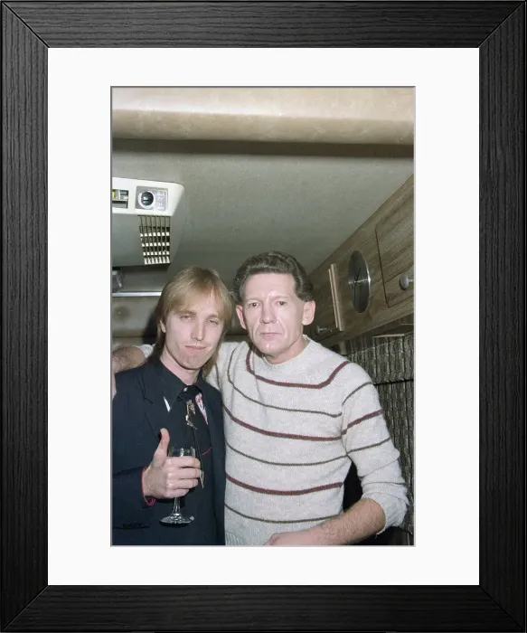 Framed Print : Jerry Lee Lewis And Tom Petty Pose For A Photo Framed Print : Jerry Lee Lewis And Tom Petty Pose For A Photo