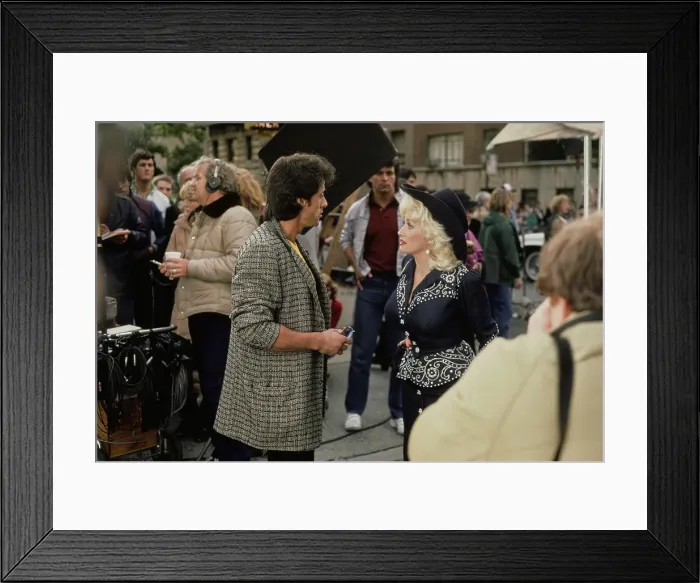 Framed Print : Sylvester Stallone And Dolly Parton Filming Rhinestone Framed Print : Sylvester Stallone And Dolly Parton Filming Rhinestone