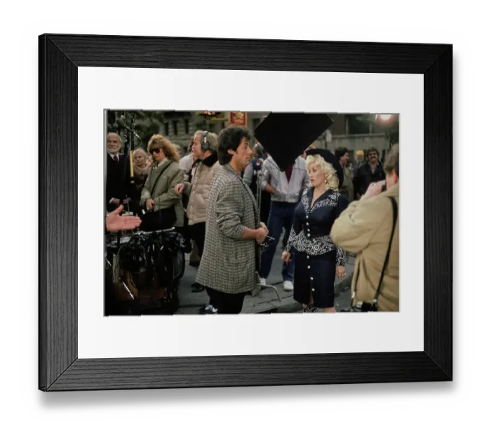 Framed Print : Sylvester Stallone And Dolly Parton Filming Rhinestone Framed Print : Sylvester Stallone And Dolly Parton Filming Rhinestone