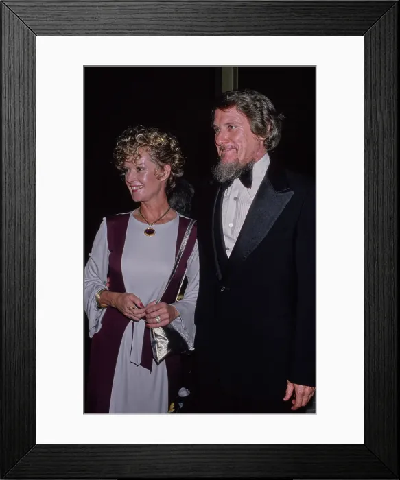 Framed Print : Tippi Hedren & Noel Marshall Framed Print : Tippi Hedren & Noel Marshall