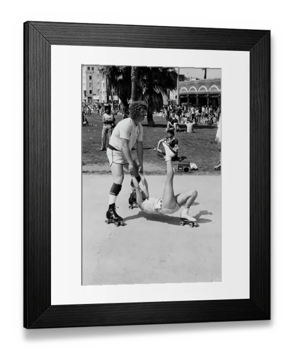 Framed Print : The Venice Beach Skate Scene Framed Print : The Venice Beach Skate Scene