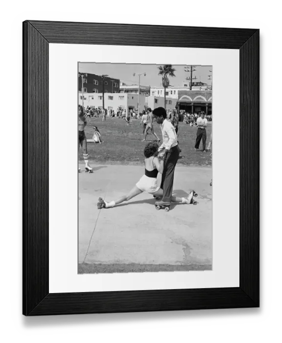Framed Print : The Venice Beach Skate Scene Framed Print : The Venice Beach Skate Scene