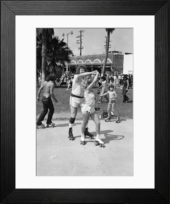 Framed Print : The Venice Beach Skate Scene Framed Print : The Venice Beach Skate Scene