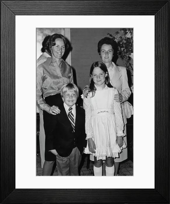 Framed Print : Neil Billingsley & Stacey Moran Framed Print : Neil Billingsley & Stacey Moran