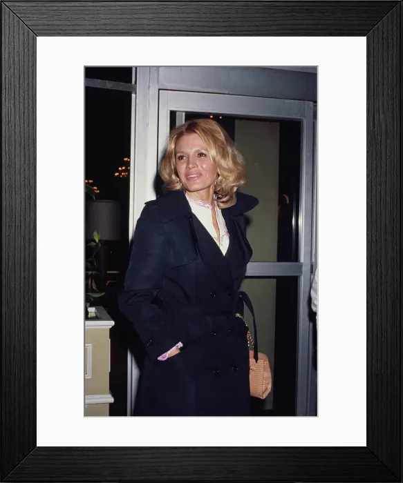 Framed Print : Angie Dickinson Framed Print : Angie Dickinson