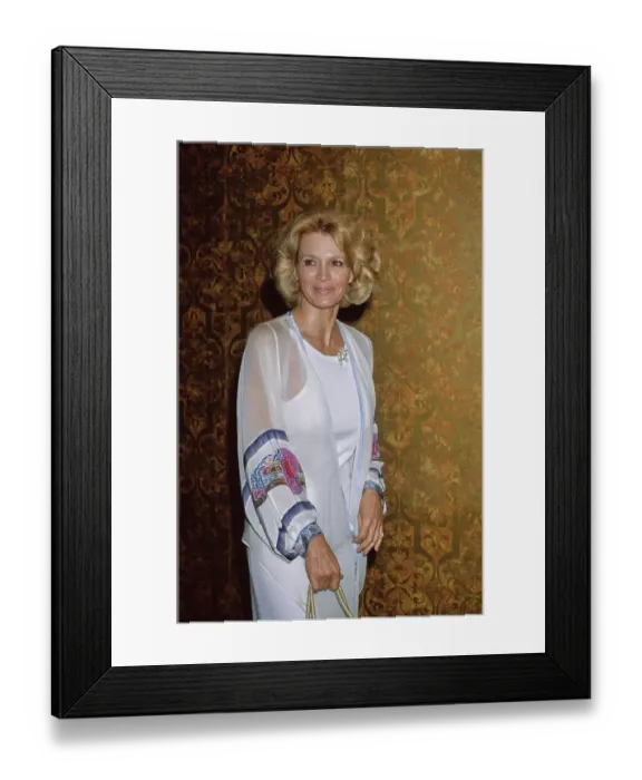 Framed Print : Angie Dickinson Framed Print : Angie Dickinson