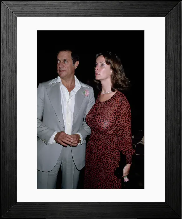 Framed Print : Tony Curtis & Leslie Allen Framed Print : Tony Curtis & Leslie Allen
