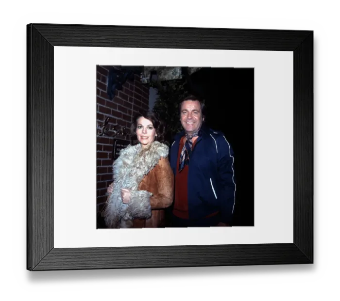Framed Print : Natalie Wood And Robert Wagner Framed Print : Natalie Wood And Robert Wagner