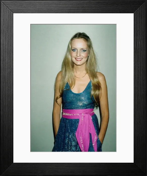 Framed Print : Twiggy. LOS ANGELES - CIRCA 1980: English supermodel Twiggy attends an Framed Print : Twiggy. LOS ANGELES - CIRCA 1980: English supermodel Twiggy attends an