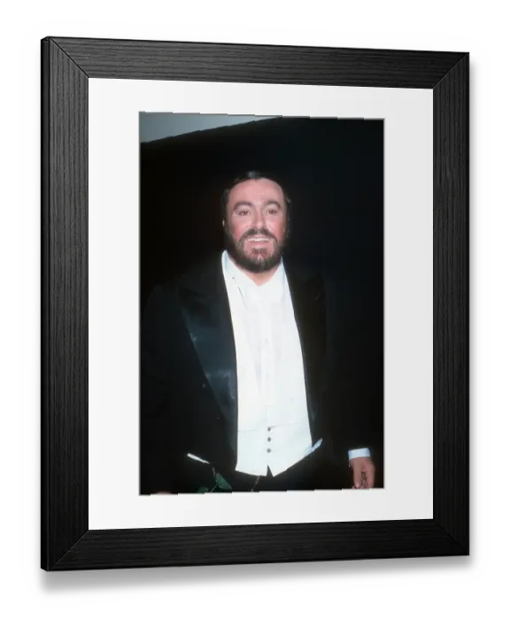 Framed Print : Luciano Pavarotti Portrait Framed Print : Luciano Pavarotti Portrait