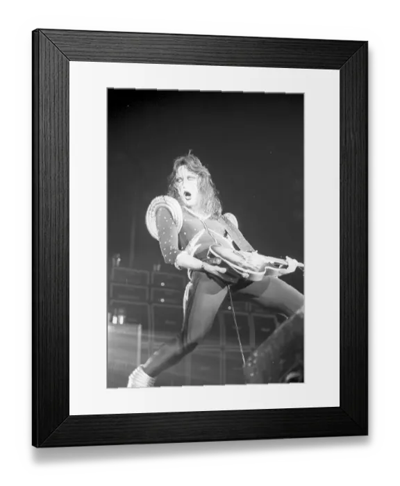 Framed Print : Kiss At The Forum Framed Print : Kiss At The Forum