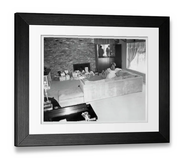 Framed Print : Soul Singer Relaxes At Home Framed Print : Soul Singer Relaxes At Home