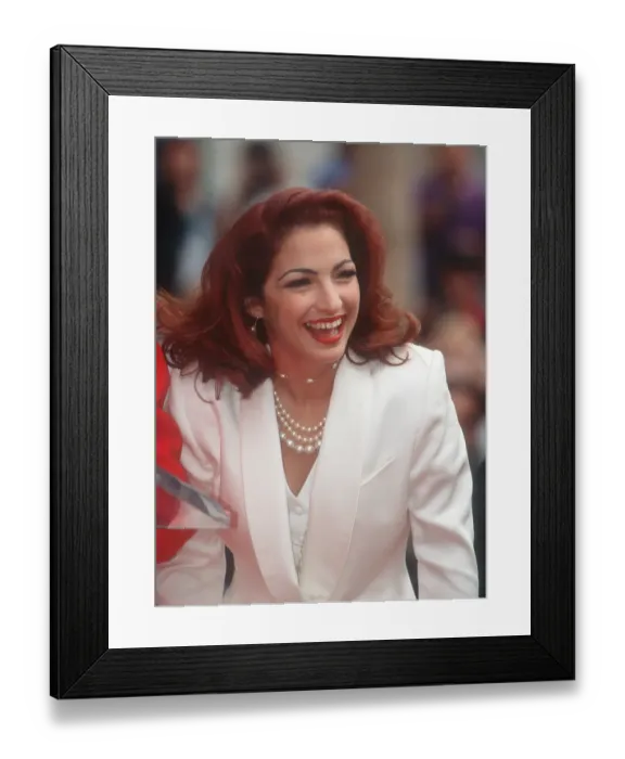 Framed Print : Photo of Gloria Estefan Framed Print : Photo of Gloria Estefan