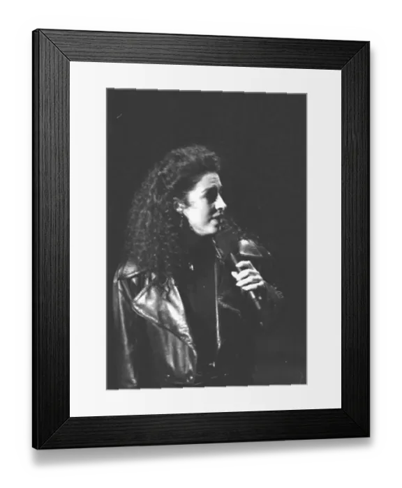 Framed Print : Photo of Gloria Estefan Framed Print : Photo of Gloria Estefan