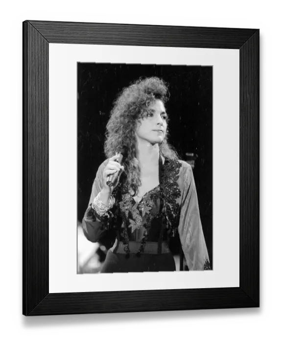 Framed Print : Photo of Gloria Estefan Framed Print : Photo of Gloria Estefan