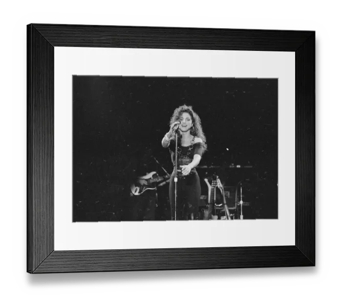 Framed Print : Photo of Gloria Estefan Framed Print : Photo of Gloria Estefan