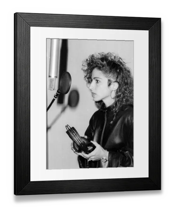 Framed Print : Photo of Gloria Estefan Framed Print : Photo of Gloria Estefan