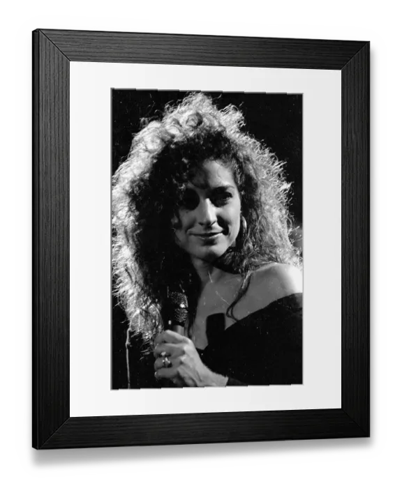 Framed Print : Photo of Gloria Estefan Framed Print : Photo of Gloria Estefan
