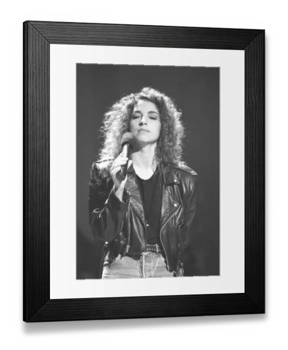 Framed Print : Photo of Gloria Estefan Framed Print : Photo of Gloria Estefan