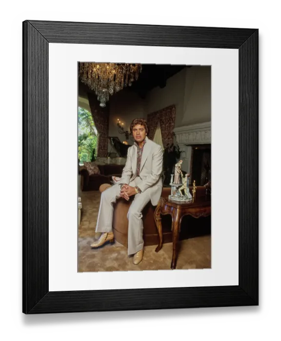 Framed Print : At Home With Humperdinck Framed Print : At Home With Humperdinck