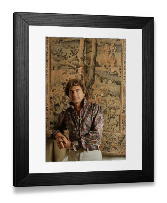 Framed Print : At Home With Humperdinck Framed Print : At Home With Humperdinck