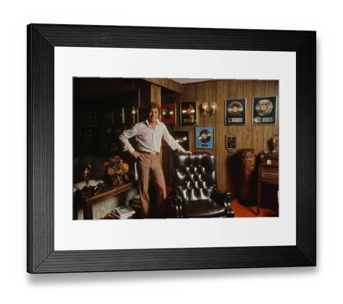 Framed Print : At Home With Humperdinck Framed Print : At Home With Humperdinck