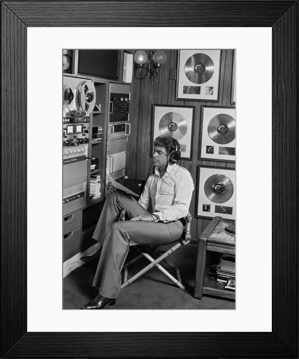 Framed Print : At Home With Humperdinck Framed Print : At Home With Humperdinck