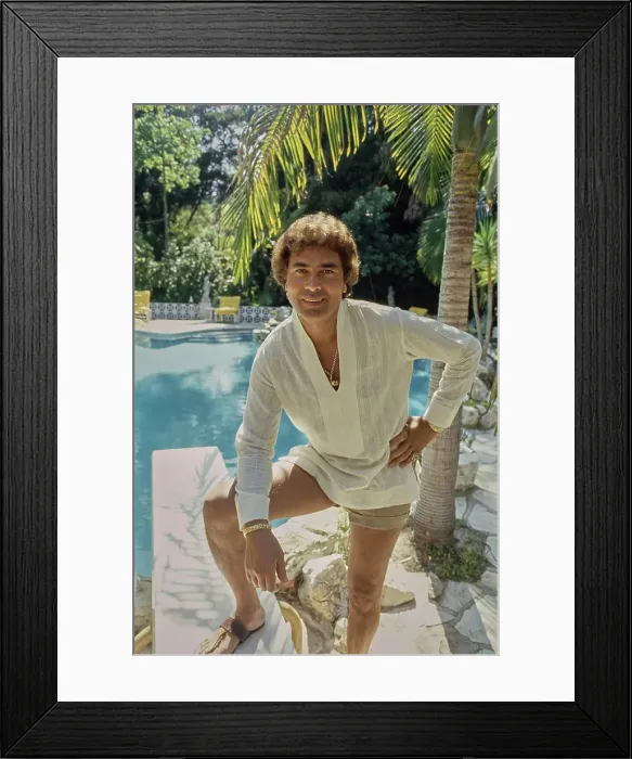 Framed Print : At Home With Humperdinck Framed Print : At Home With Humperdinck