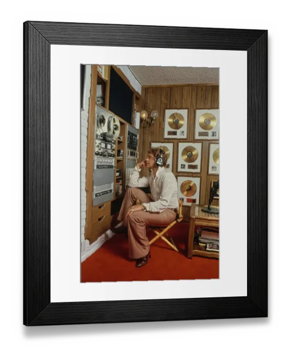Framed Print : At Home With Humperdinck Framed Print : At Home With Humperdinck