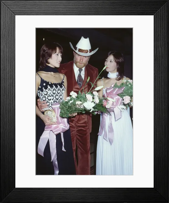 Framed Print : Mike Love & Pink Lady Framed Print : Mike Love & Pink Lady