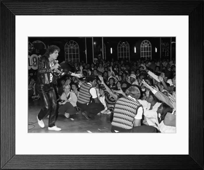 Framed Print : KC And The Sunshine Band Performing Onstage Framed Print : KC And The Sunshine Band Performing Onstage