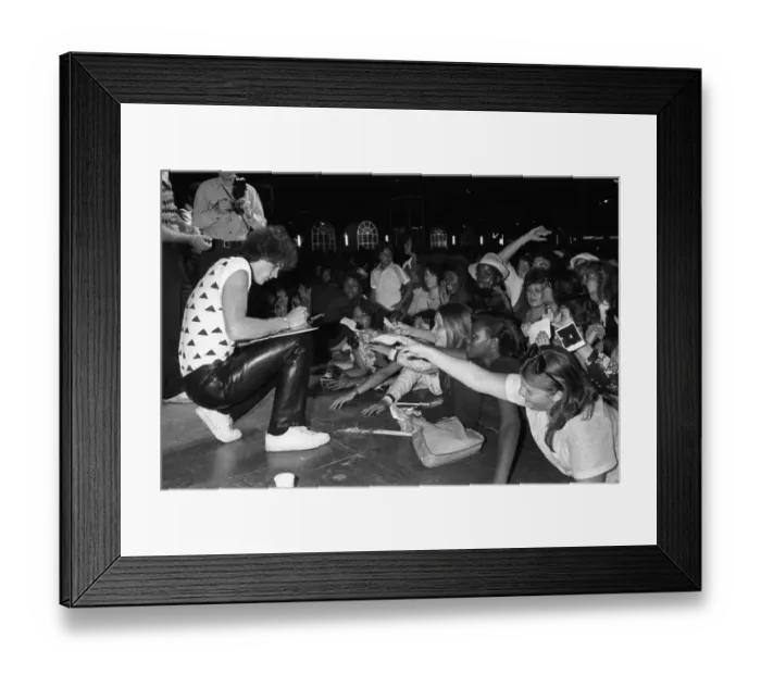 Framed Print : KC And The Sunshine Band Performing Onstage Framed Print : KC And The Sunshine Band Performing Onstage