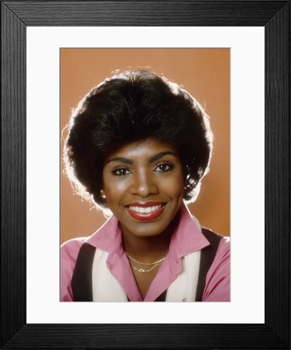 Framed Print : Sheryl Lee Ralph Portrait Session