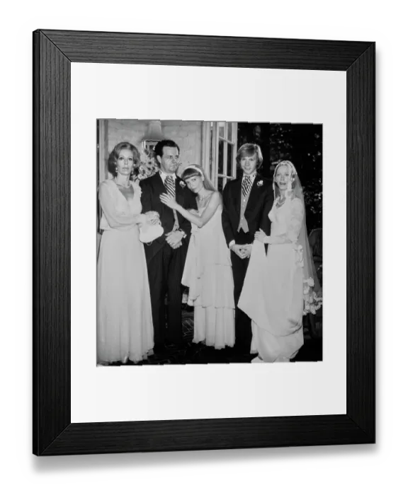 Framed Print : Burnett, Dooley, Farrow, Christopher And Stryker On Set A Wedding Framed Print : Burnett, Dooley, Farrow, Christopher And Stryker On Set A Wedding