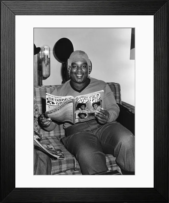 Framed Print : What's Happening!! Framed Print : What's Happening!!